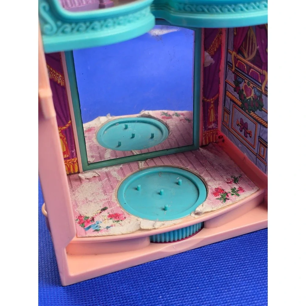 Fisher Price 2001 Sweet Streets Candy Shop Dance Studio Playset No Accessories